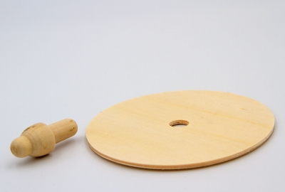 BU369 - Plywood spinning tops to create yourself
