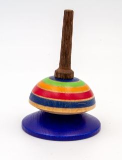 KV180 - Wooden spinning top with metal inlay