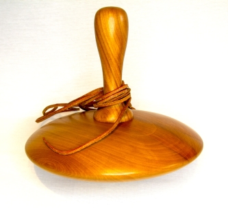 CS171 - Giant cherry wood spinning top 21cm