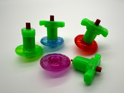 CS226 - Plastic Wind-Up Top