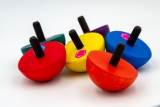 BD82 - Children's spinning top - coloured