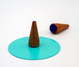 KV114_1 - Sockel aus Zwetschgenholz magnetisch