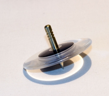 B112 - button spinning top big