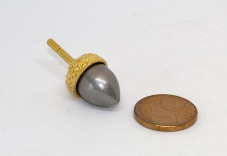 KV131 - Acorn spinning top