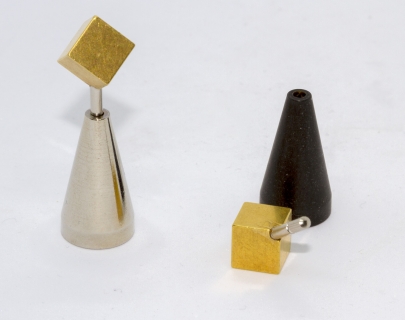 KV129 - Mini - cube spinning top brass gold plated