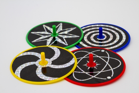 ED120642 - Giant laser spinning top