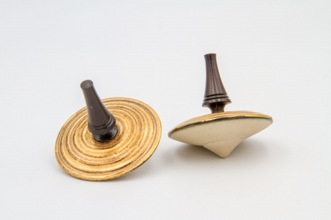 HKG3 - Stoneware spinning top