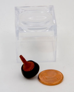KS597 - Mini spinning top in the magnifying glass box